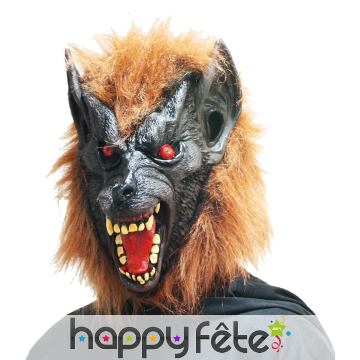 Masque de loup garou aux yeux rouges