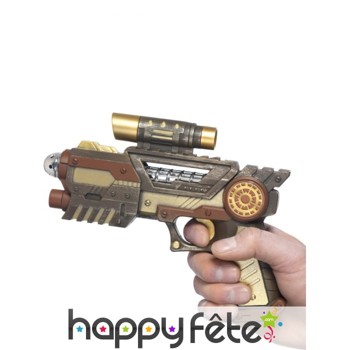 Pistolet or steampunk