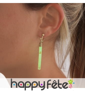 5 boucles d oreilles bâtonnet phosphorescent