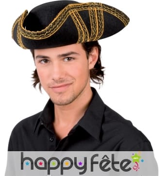 Chapeau bicorne noir de pirate brodé doré