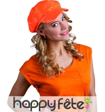 Casquette orange disco recouverte de sequins