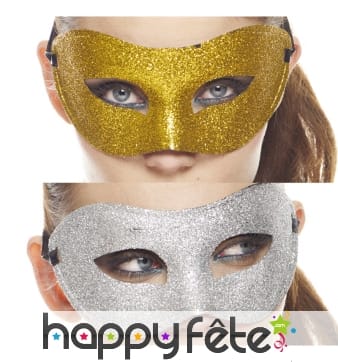 Masque loup recouvert de paillettes