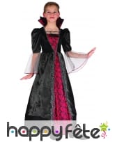 Large robe noire et rouge de petite vampiresse, image 3